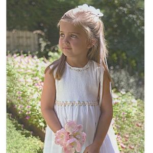 Strasburg Dress White Smocked Embroidered Girls Size 6 Spring Special Occasion